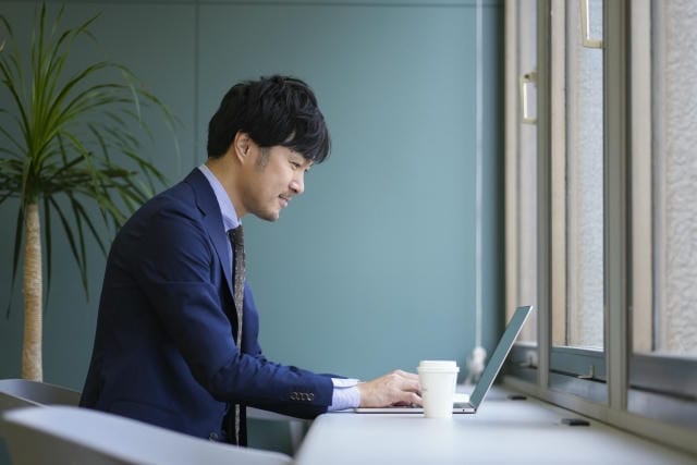 2023年版！ホワイト銀行ランキング徹底分析とおすすめ選び方ガイド